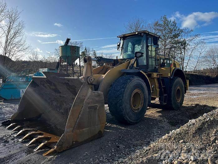 CAT 966M Naudoti ratiniai krautuvai