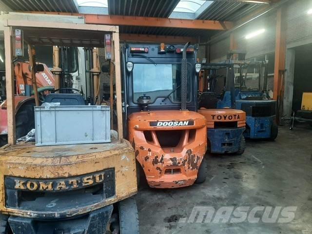 Doosan D 35 C-7 Dyzeliniai krautuvai