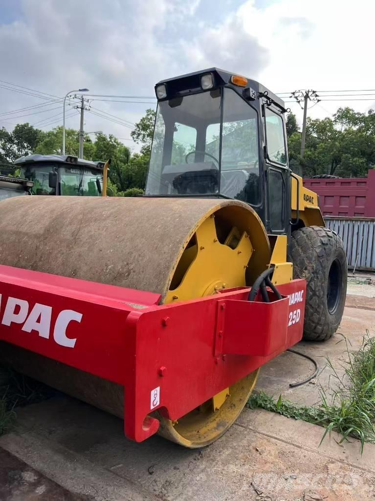 Dynapac CA 25 D Vieno būgno volai