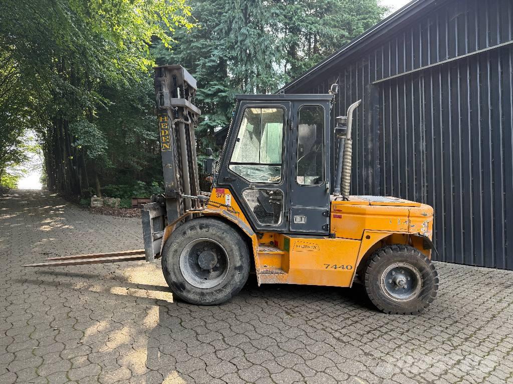 Heden 7440 Dyzeliniai krautuvai