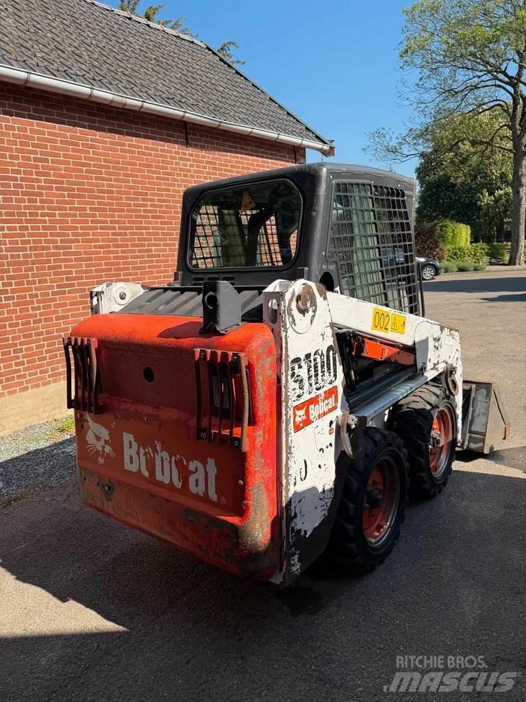 Bobcat S100 Krautuvai su šoniniu pasukimu