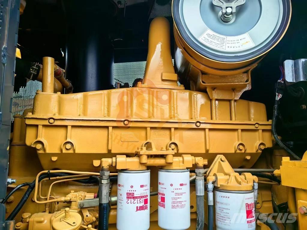 Shantui SD 32 Vikšriniai buldozeriai