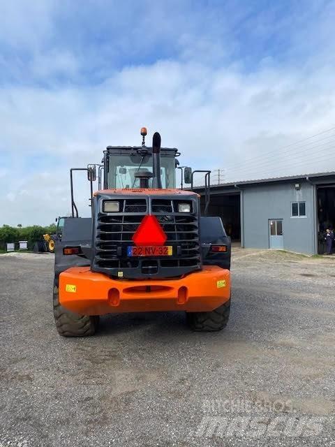 Hitachi ZW 220 Naudoti ratiniai krautuvai