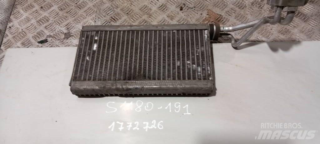 Scania R 440. 1772726 Radiatoriai