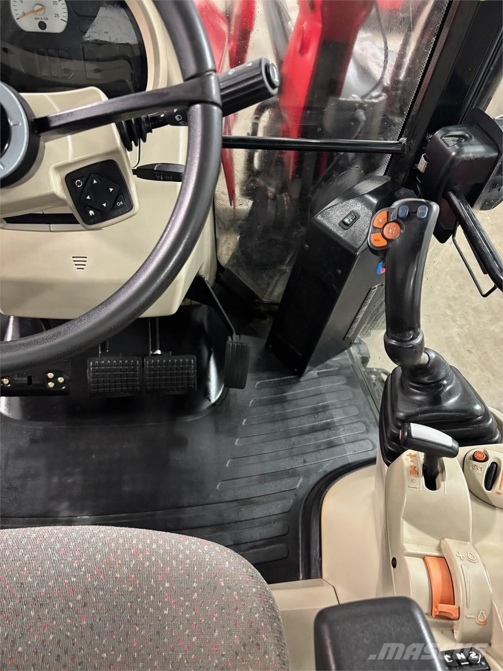 Massey Ferguson 5610 Traktoriai