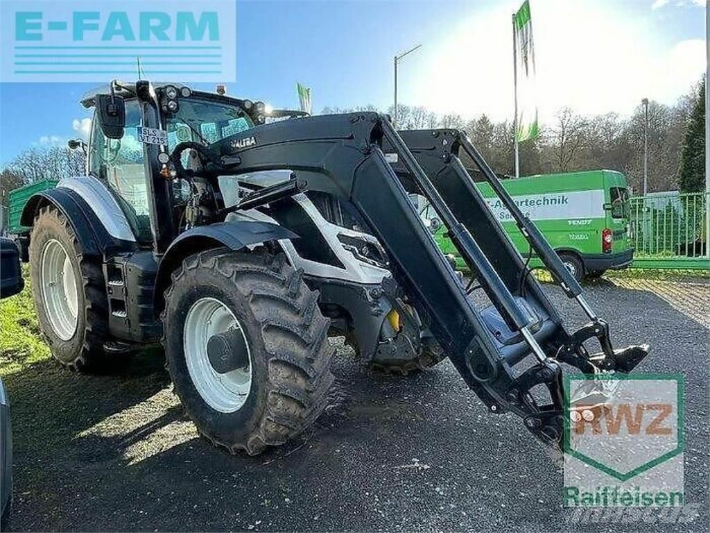 Valtra t215d Traktoriai