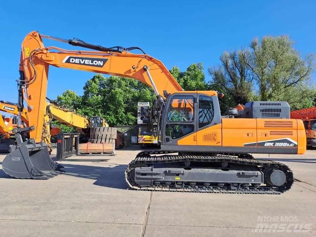 Develon DX300LC-7M Vikšriniai ekskavatoriai