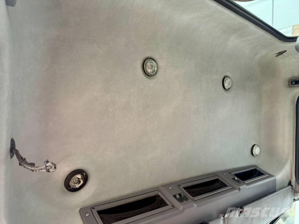 Mack CHU 613 Naudoti vilkikai