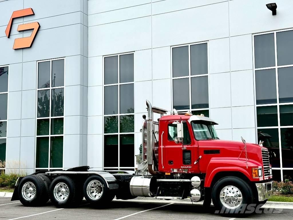 Mack CHU 613 Naudoti vilkikai