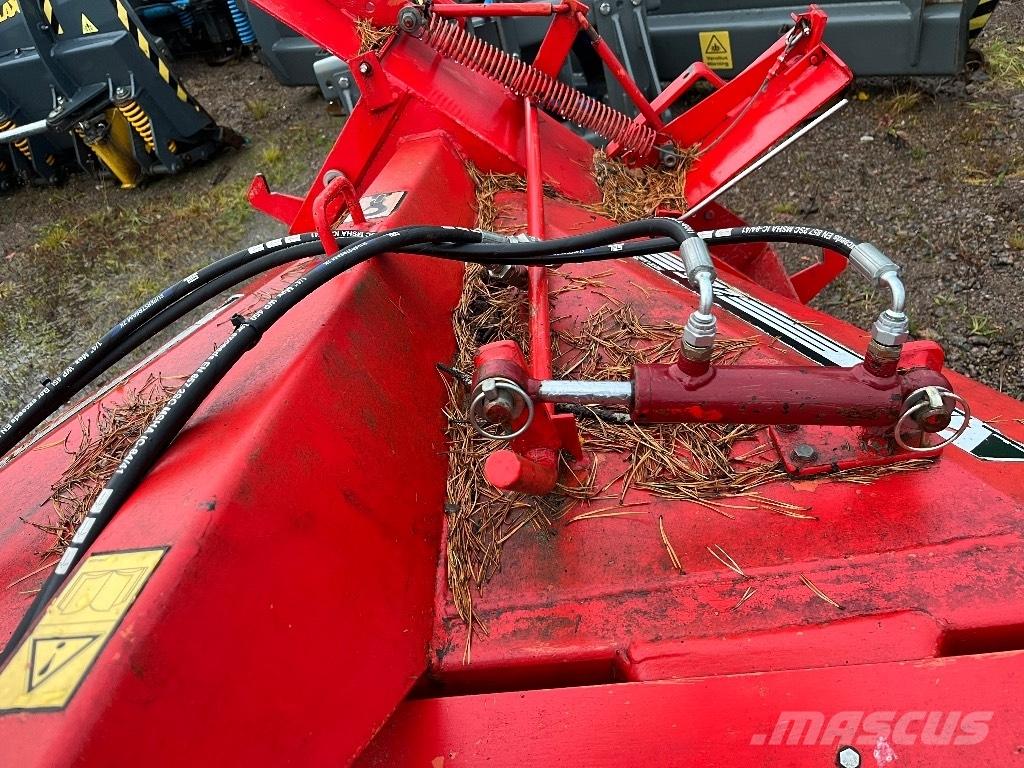 Esko 225 Sniego pūstuvai