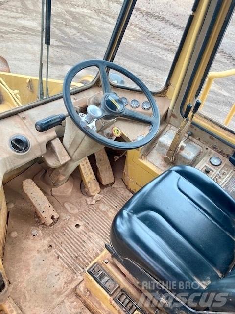 CAT 950 B Naudoti ratiniai krautuvai