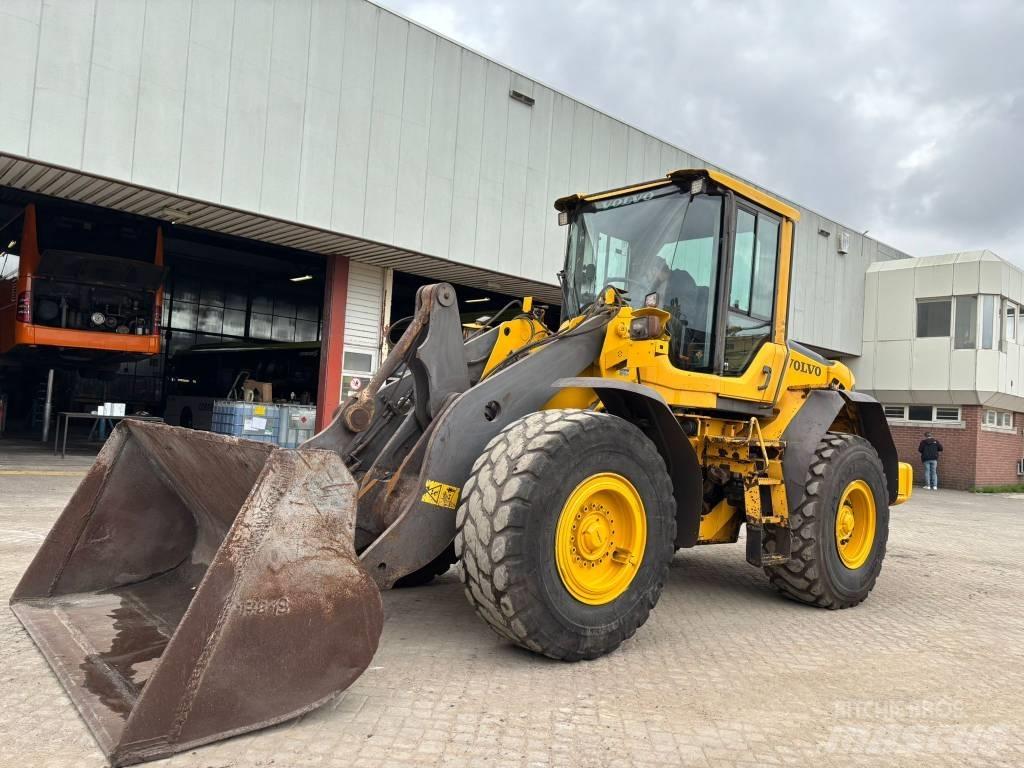 Volvo L 70 F Naudoti ratiniai krautuvai