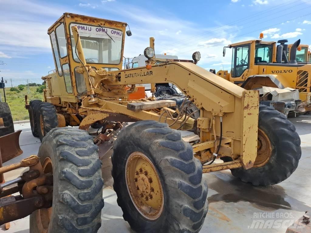 CAT 12 G Greideriai