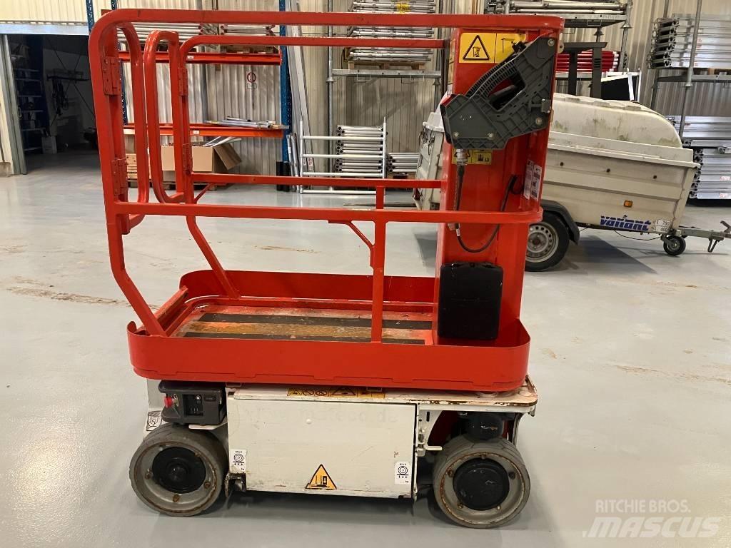 JLG 1230 ES Vertikalūs stiebiniai keltuvai