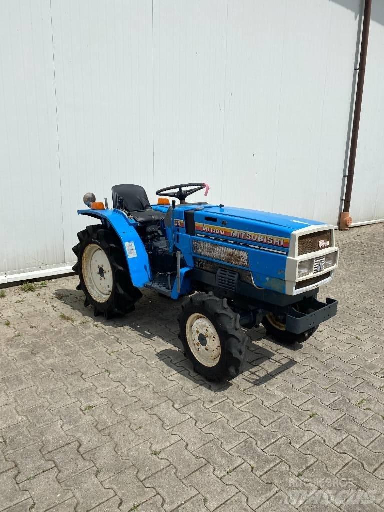Mitsubishi MT1401 Naudoti kompaktiški traktoriai