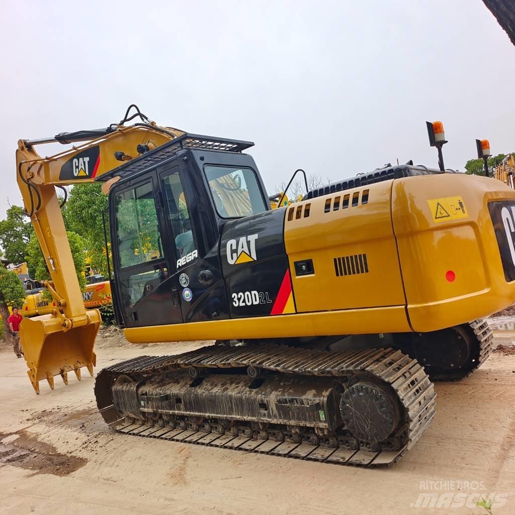 CAT 320 D2L Vikšriniai ekskavatoriai