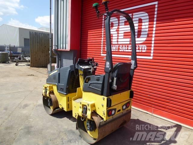 Bomag BW 100 AD M-5 Porinių būgnų volai