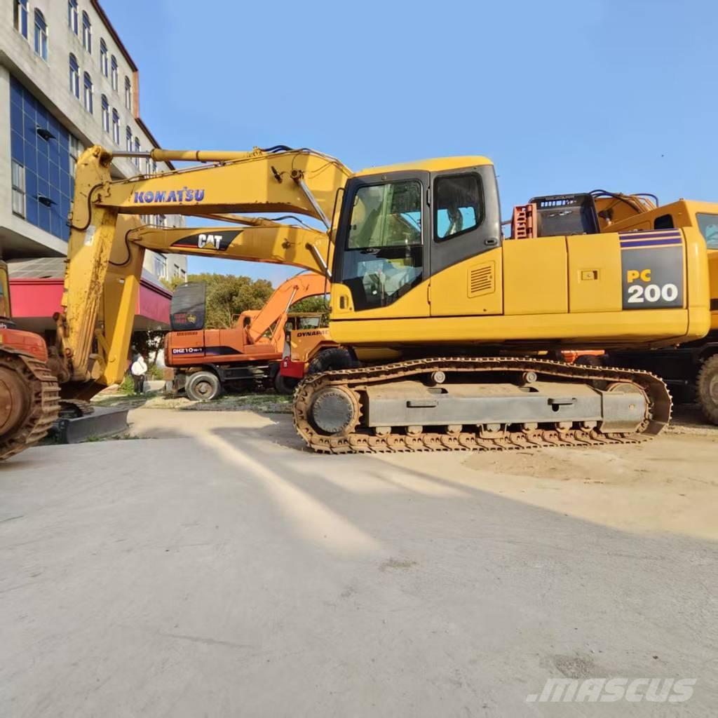 Komatsu PC 200-7 Vikšriniai ekskavatoriai
