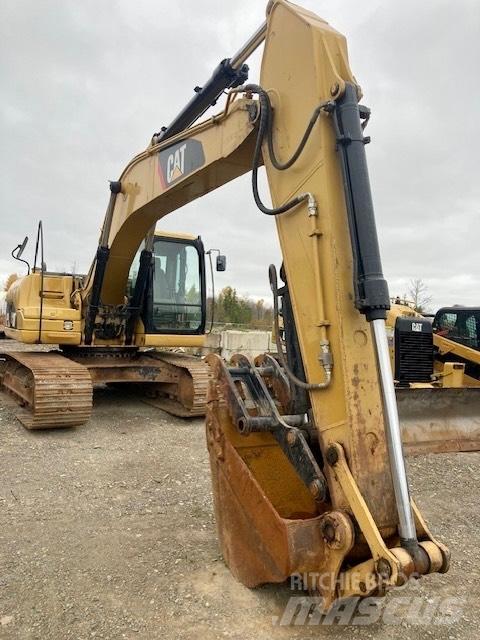 CAT 320 D L Vikšriniai ekskavatoriai