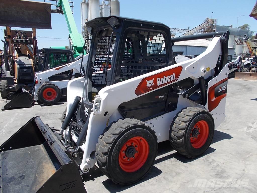 Bobcat S76 Krautuvai su šoniniu pasukimu