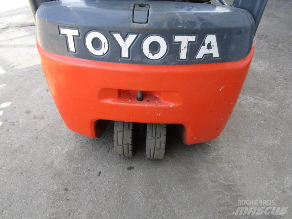Toyota Elmotvikt Elektriniai šakiniai krautuvai