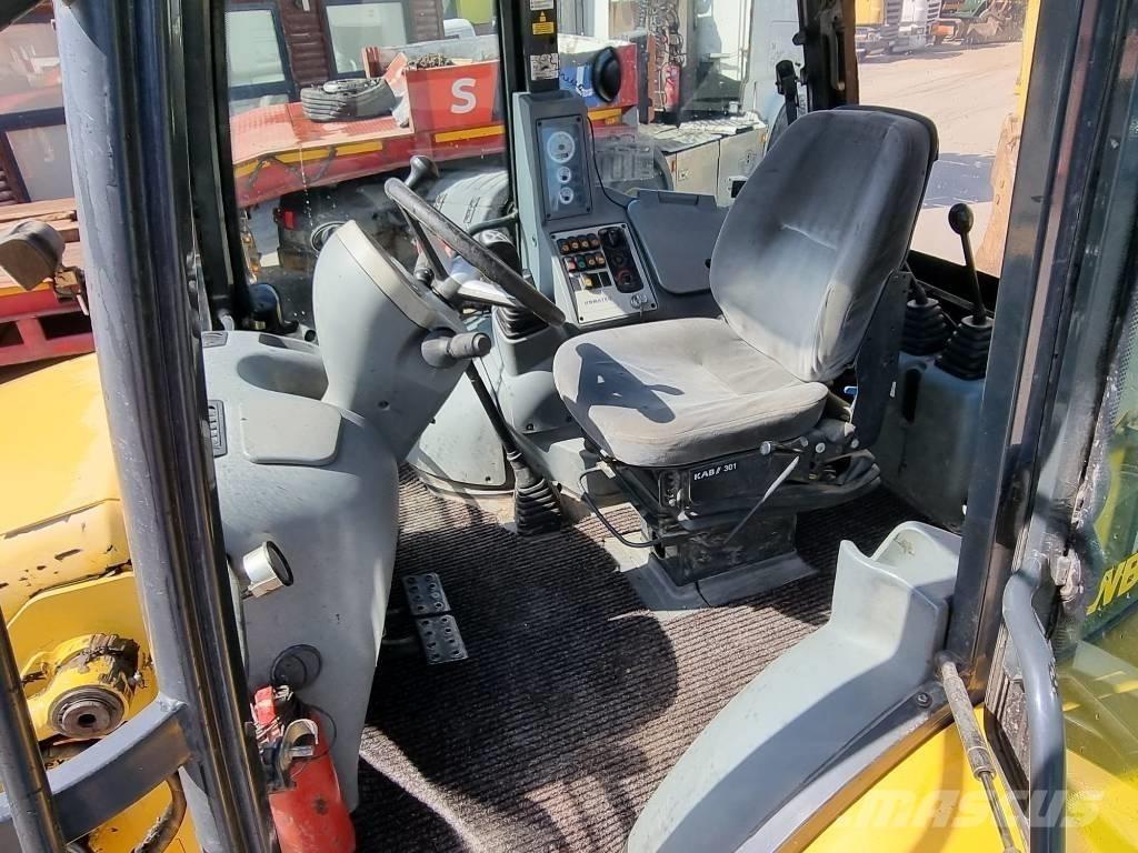 Komatsu WB 93 S-5EO Ekskavatoriniai krautuvai
