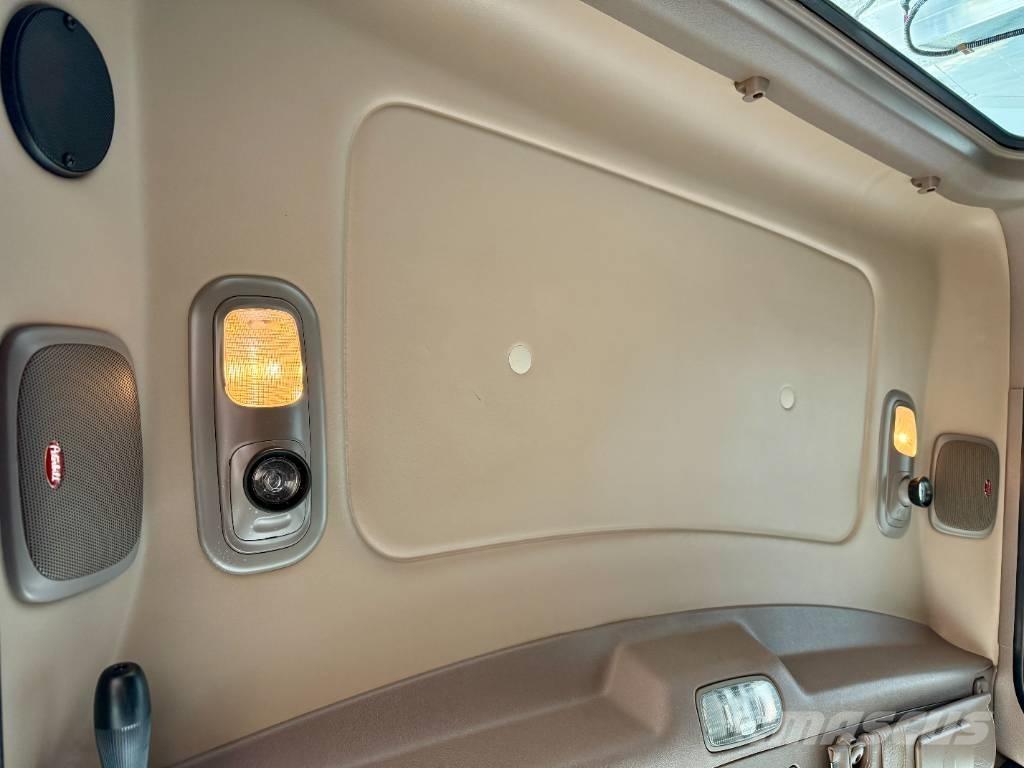 Peterbilt 389 Naudoti vilkikai