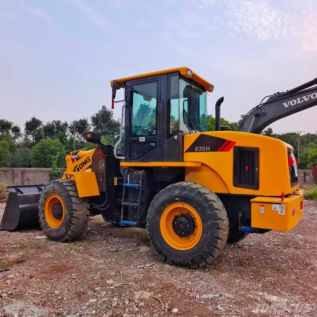 LiuGong 835H Naudoti ratiniai krautuvai