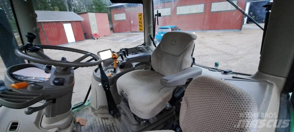 John Deere 6130 R Traktoriai