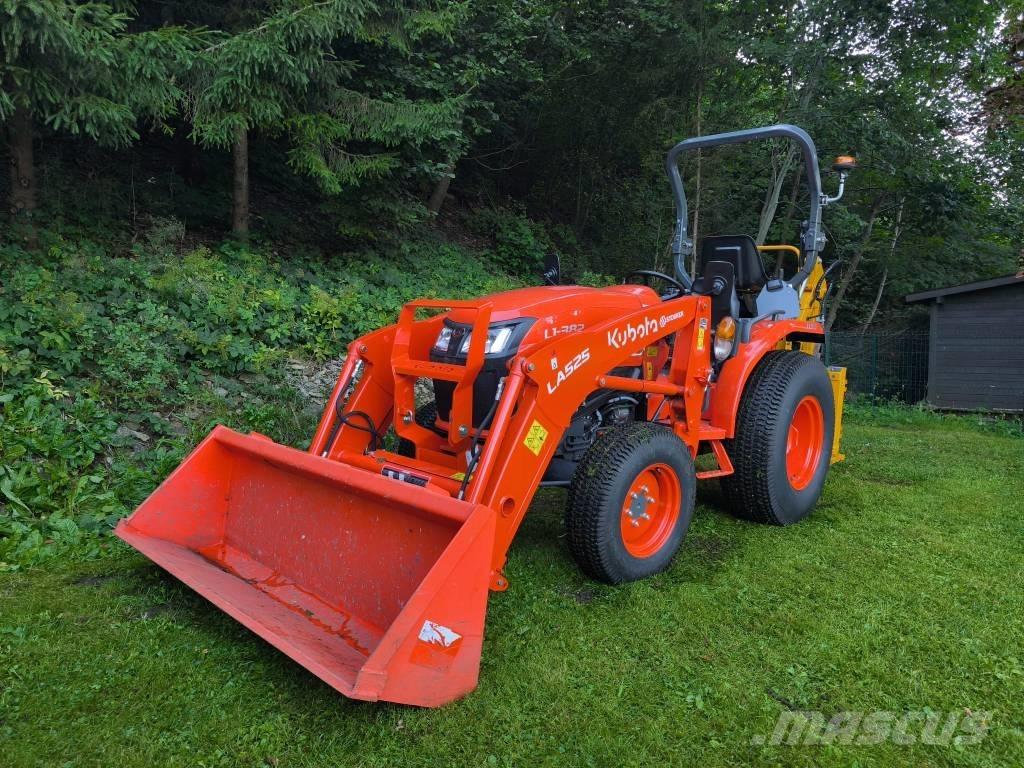 Kubota L1-382 HST Traktoriai