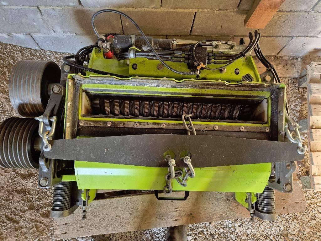 CLAAS Jaguar 960 4WD Pašarų ruošimo technika