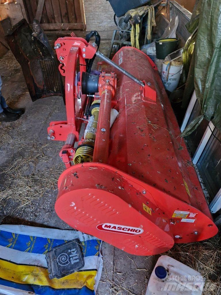 Maschio NY l250 Ganyklų šienapjovės / rėžtuvės