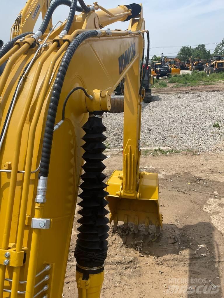 Komatsu PC130 Vikšriniai ekskavatoriai