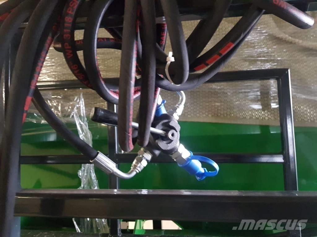 Axano AX3000 Mineralinių trąšų barstytuvai