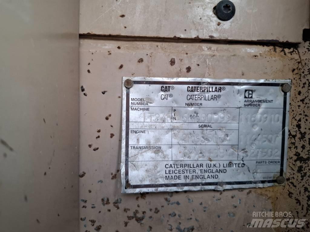 CAT IT 24 F Naudoti ratiniai krautuvai