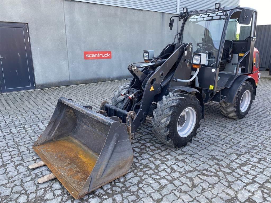 Weidemann 2070 Daugiafunkciniai pakrovėjai