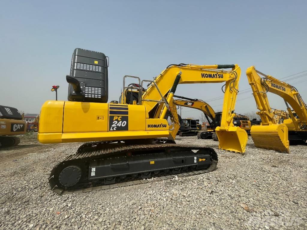 Komatsu PC 240 Vikšriniai ekskavatoriai