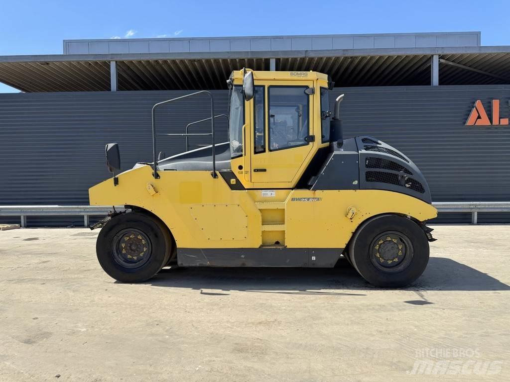 Bomag BW 25 RH Pneumo volai