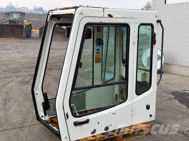 Liebherr R 944 B CAB Kabinos ir interjeras