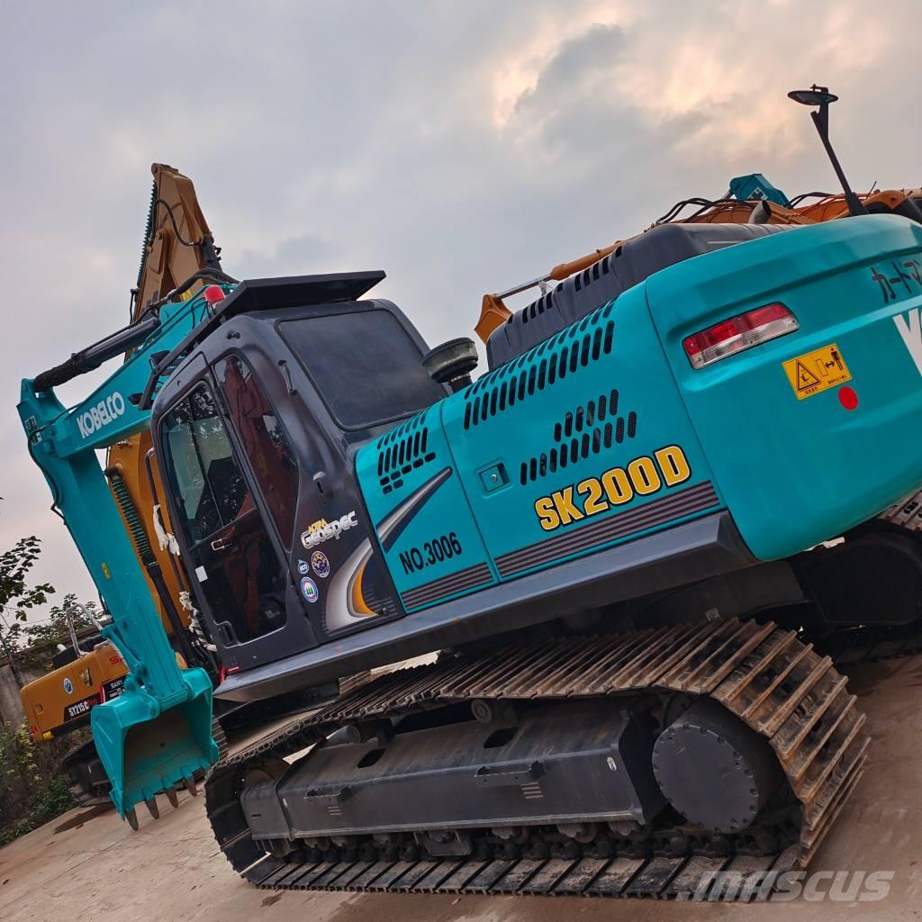 Kobelco SK 200-8 Vikšriniai ekskavatoriai
