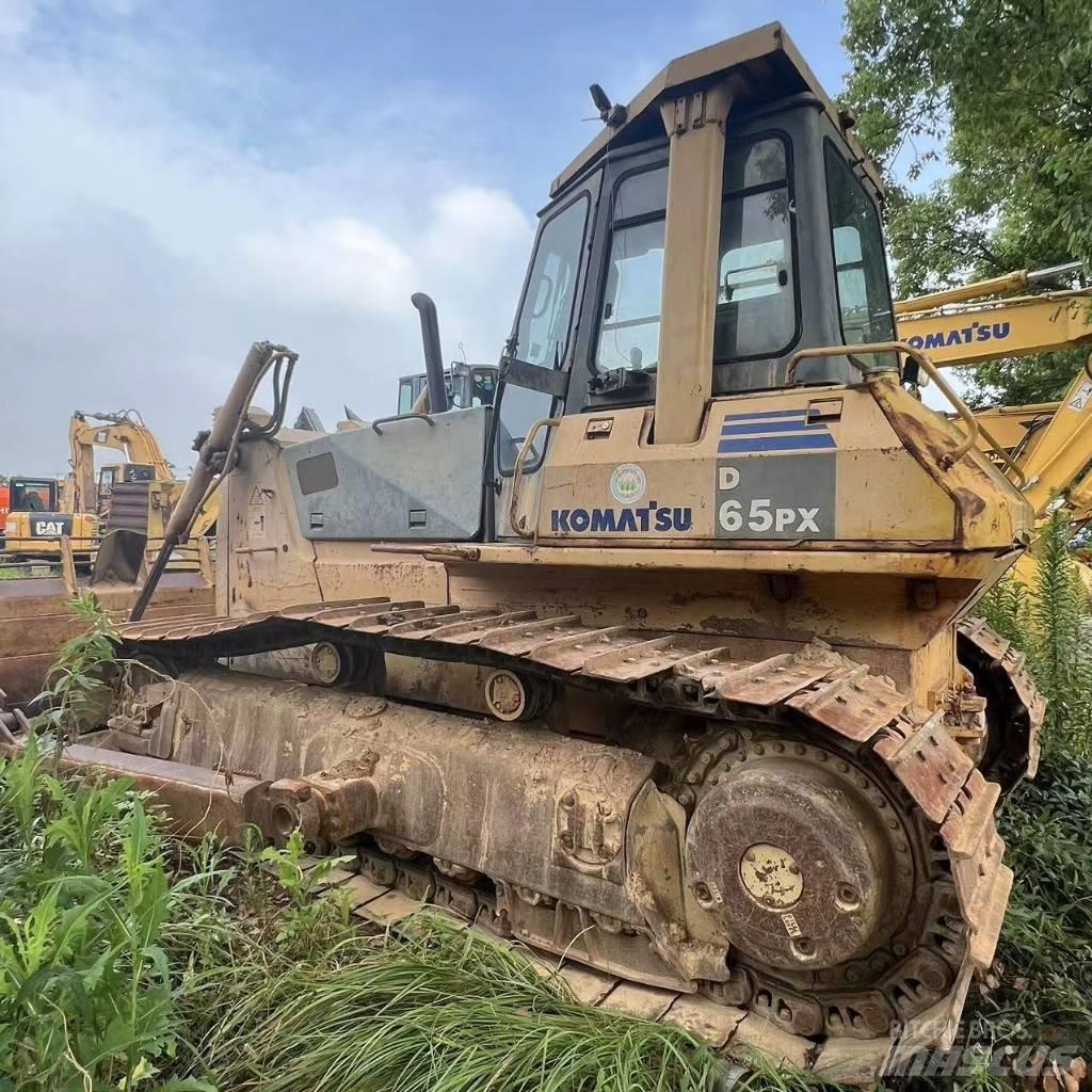 Komatsu D 65 P-12 Vikšriniai buldozeriai