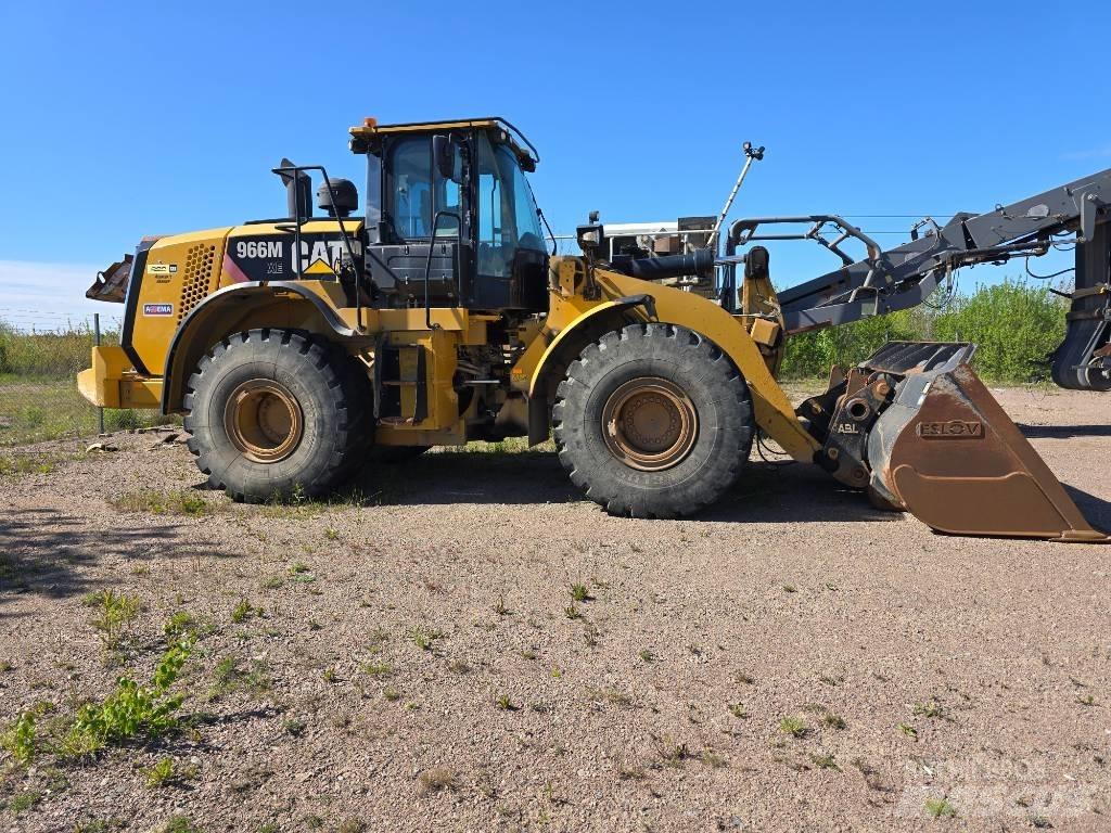 CAT 966 M Naudoti ratiniai krautuvai
