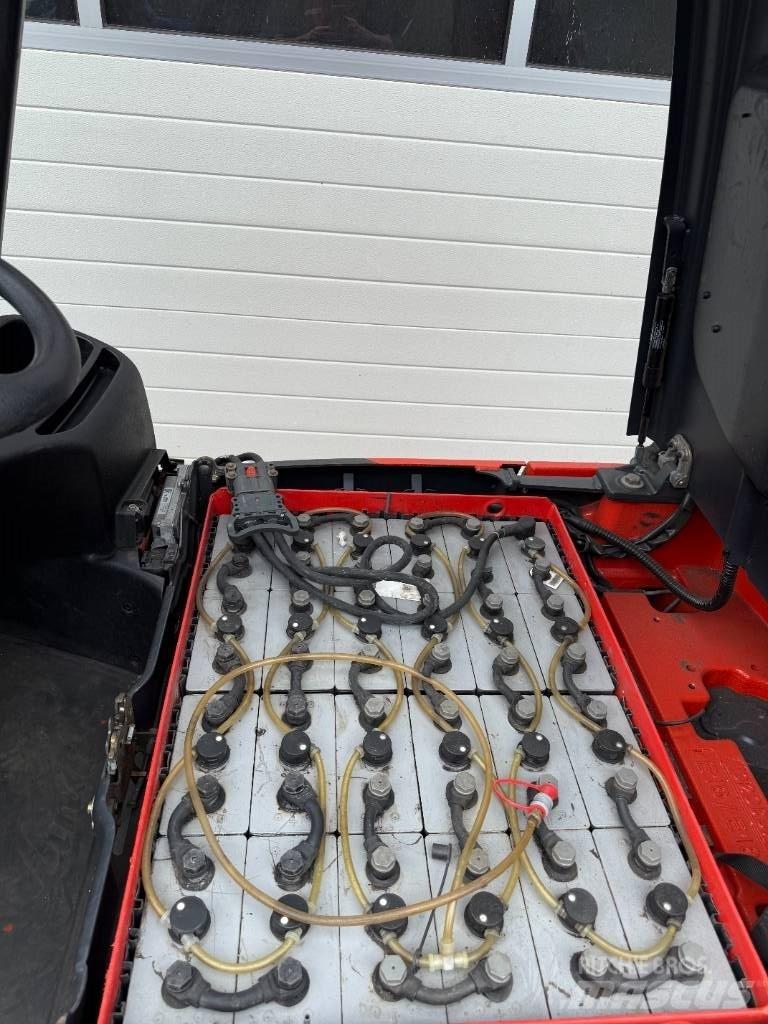 Linde E16-02 Elektriniai šakiniai krautuvai