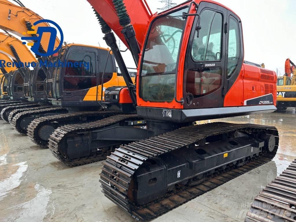 Doosan DX 225 LC-9C Vikšriniai ekskavatoriai