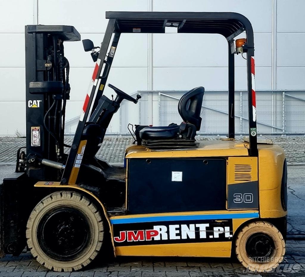 CAT EP 30 K PAC Elektriniai šakiniai krautuvai