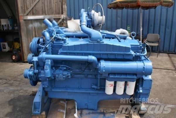 Cummins VTA 28 Varikliai
