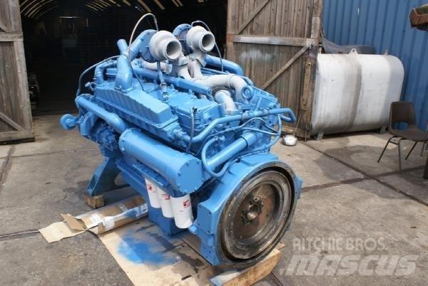 Cummins VTA 28 Varikliai