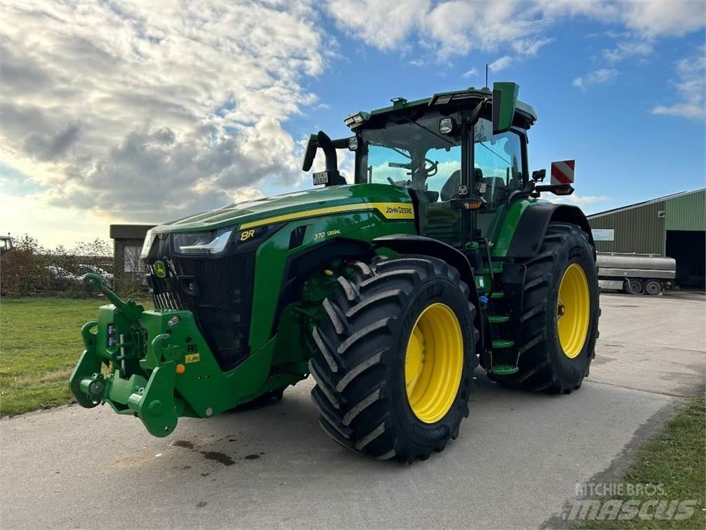 John Deere 8R370 Traktoriai