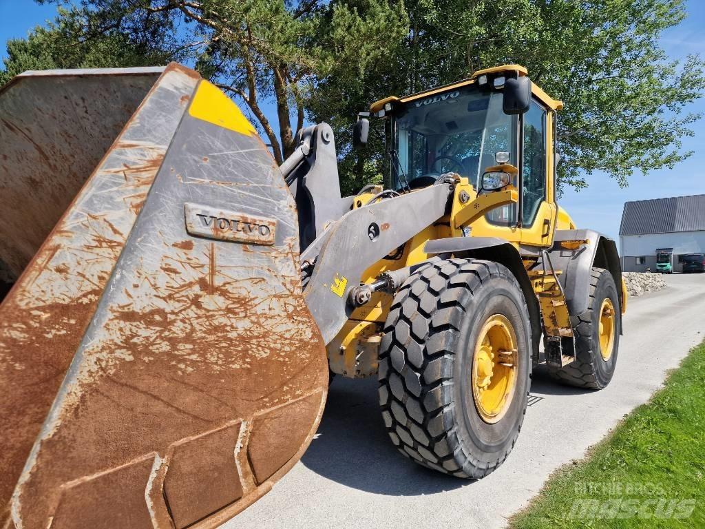 Volvo L 70 G Naudoti ratiniai krautuvai