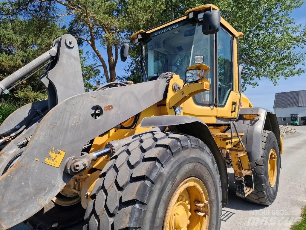 Volvo L 70 G Naudoti ratiniai krautuvai
